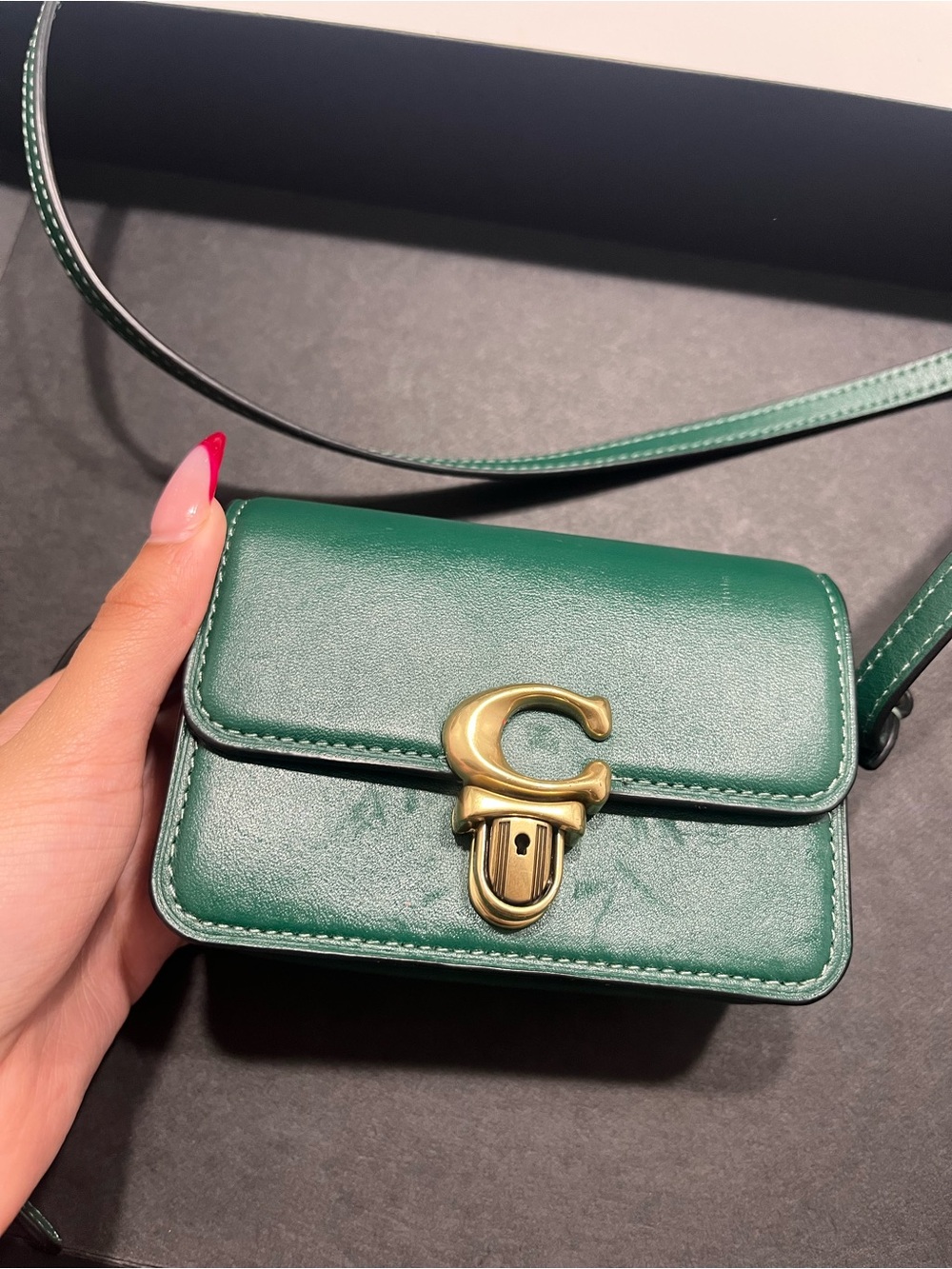 Coach Emerald Green Leather Crossbody with Gold C Turnlock - Picture 4 of 11